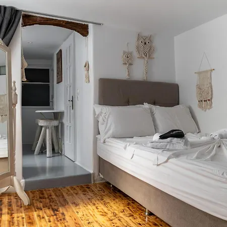 Elpis Mykonos